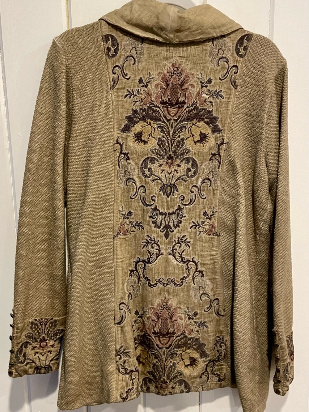 Soft Surroundings Beige Embroidered Floral Sweater sz M
